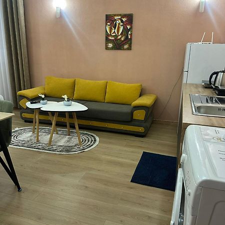 Adora Apartment ติรานา ภายนอก รูปภาพ