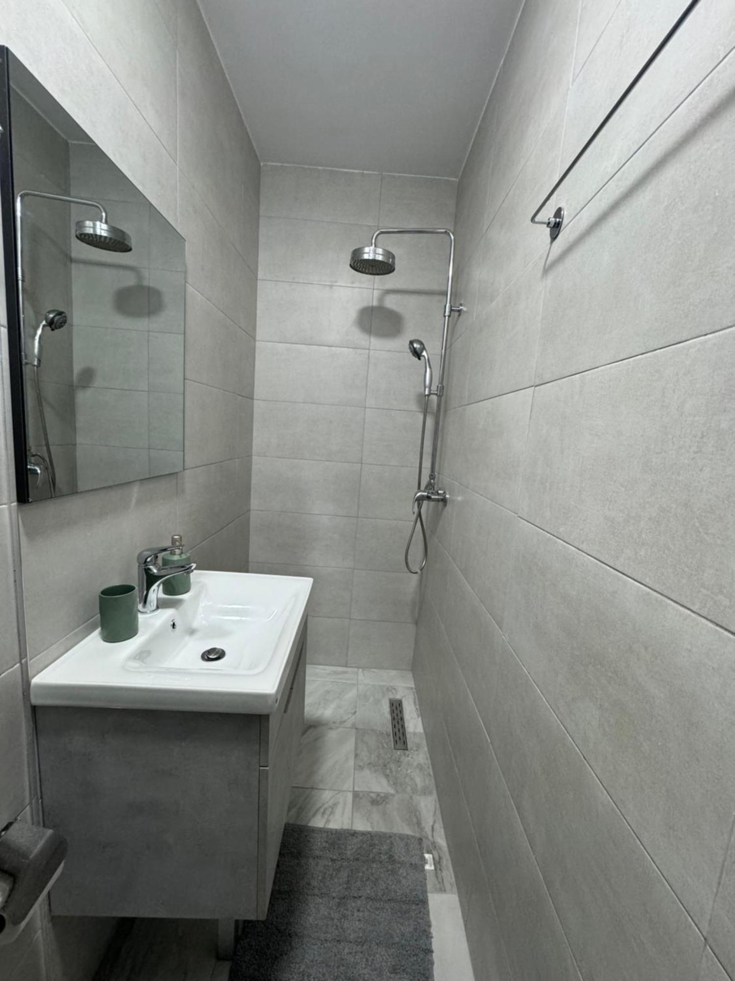 Adora Apartment ติรานา ภายนอก รูปภาพ