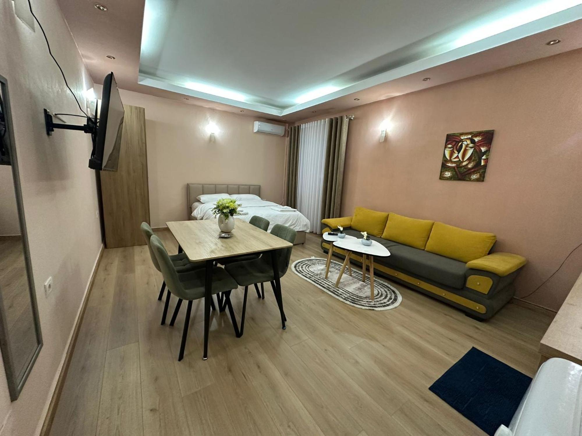 Adora Apartment ติรานา ภายนอก รูปภาพ