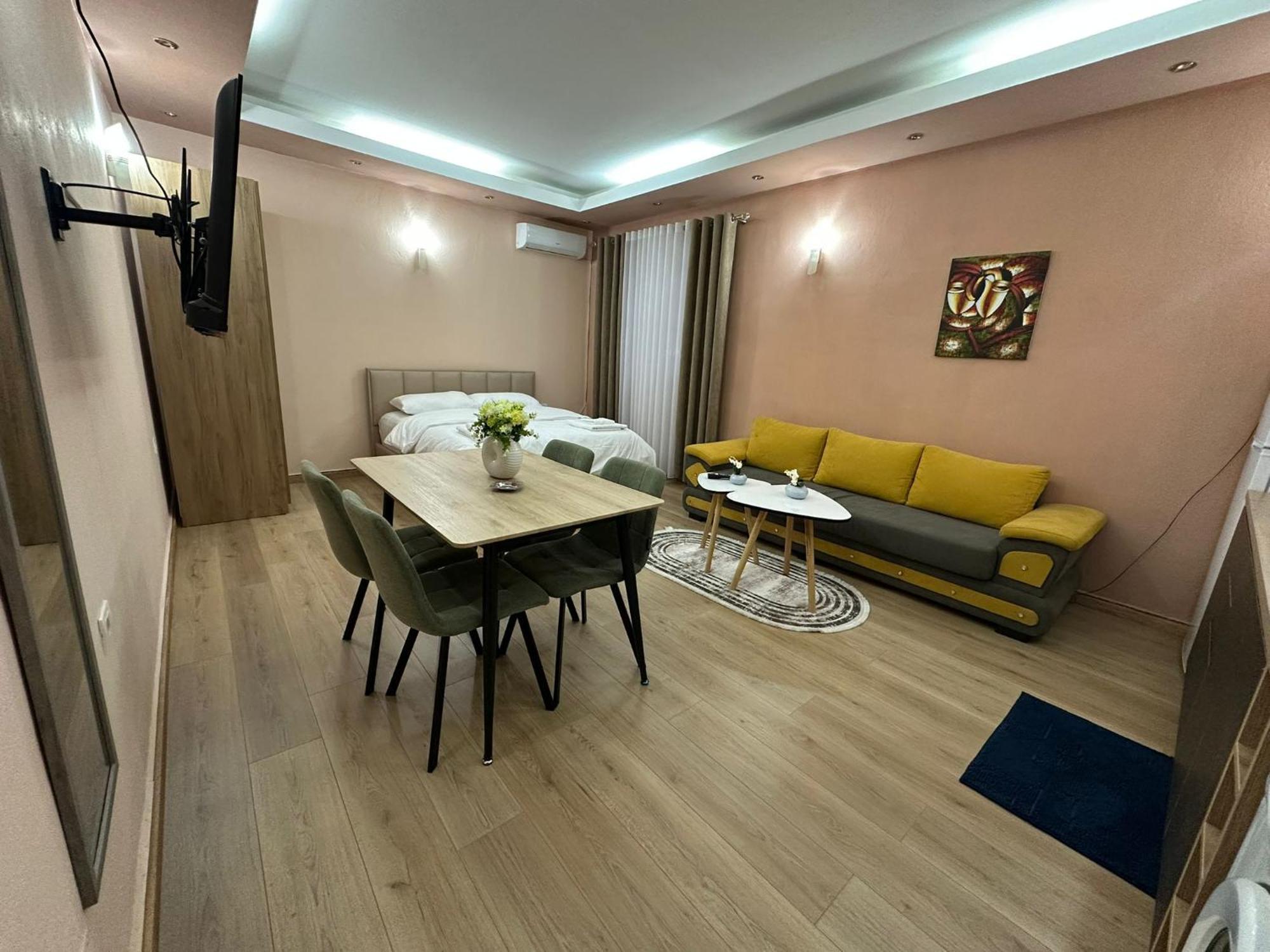 Adora Apartment ติรานา ภายนอก รูปภาพ
